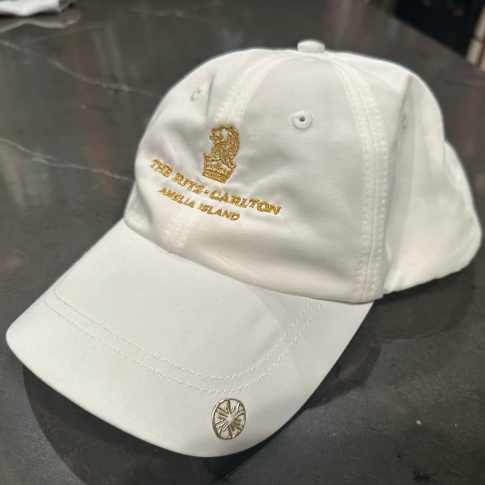 LILLY PULLITZER Ritz-Carlton hat